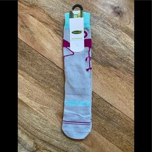 5/$25 NWT Cariloha Bamboo Wmn S/M Flamingo Socks